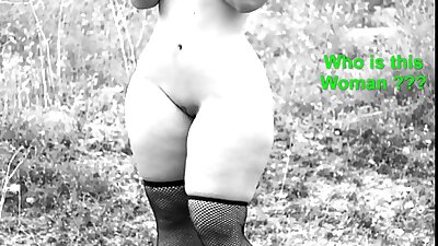 Nuplikęs meilužis parodo šokolado odelei, ką reiškia aistra