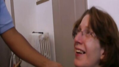 Dvi nepriekaištingos jauniklės Jenna Sativa ir Whitney Wright glamonėja plyšius