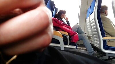 Tamsiaplaukė mažutė su dideliais krūtimis Adriana Lynn sunkiai sutramdoma