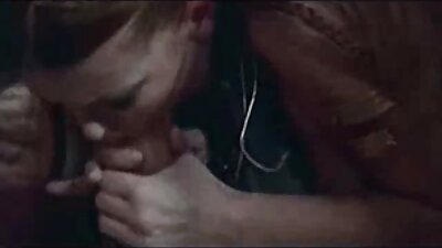 Šiame vaizdo įraše šiurkščiai pakliuvoma blondinė su seksualiu užpakaliuku