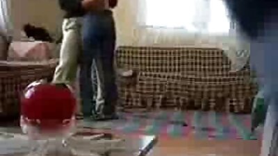 Aptempta brunetė kūdikį stipriai sumušė didžiulis penis