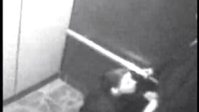 Blondinės didelės papai glostomos dideliu kietu vyrišku nariu