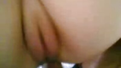 Švelni pora pradeda nuo kojų darbo, tada mėgaujasi pūlingo gręžimu